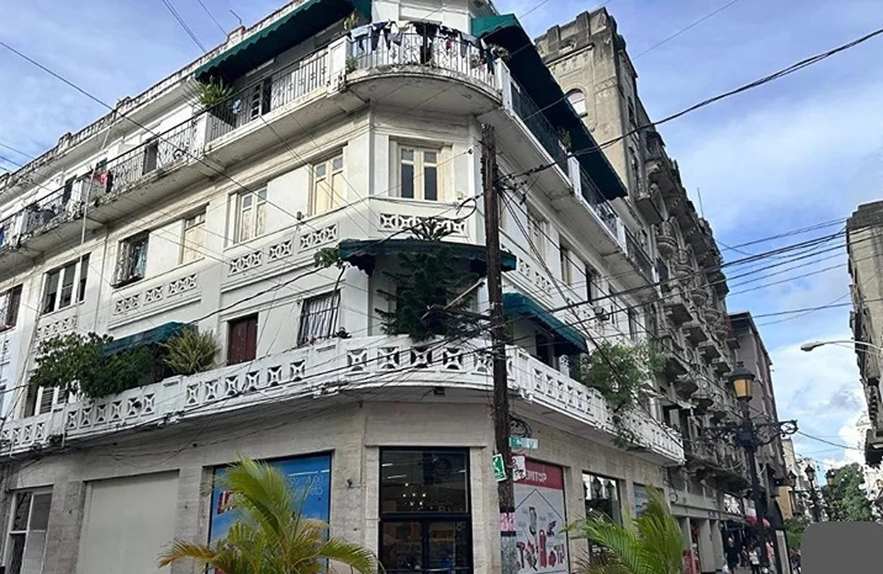 Edificio en Venta de 4 Niveles – Zona Colonial